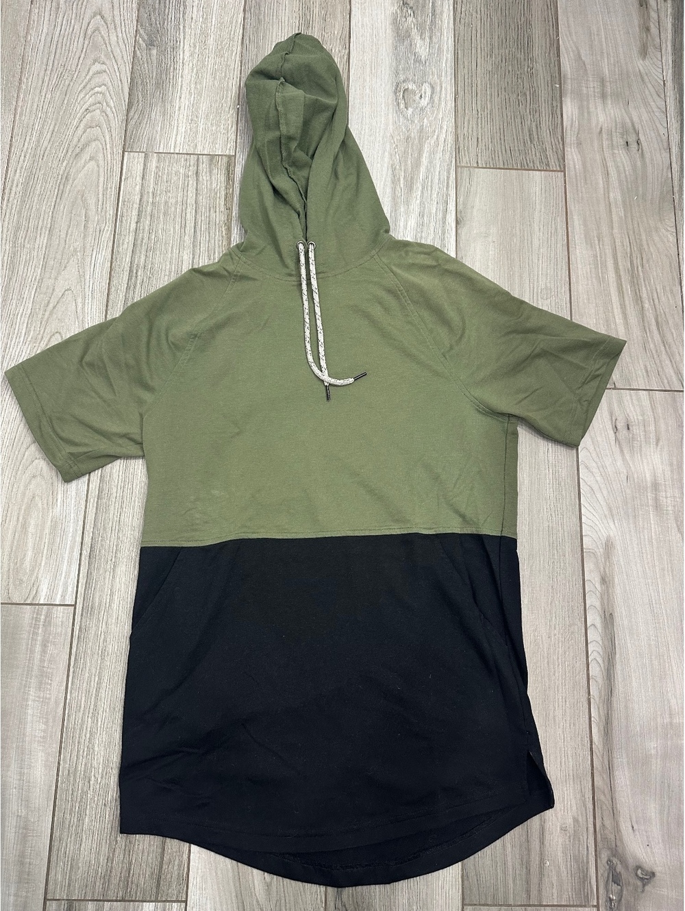American Rag Two-Tone Short Sleeve Hoodie in Olive Green and Black, Small
